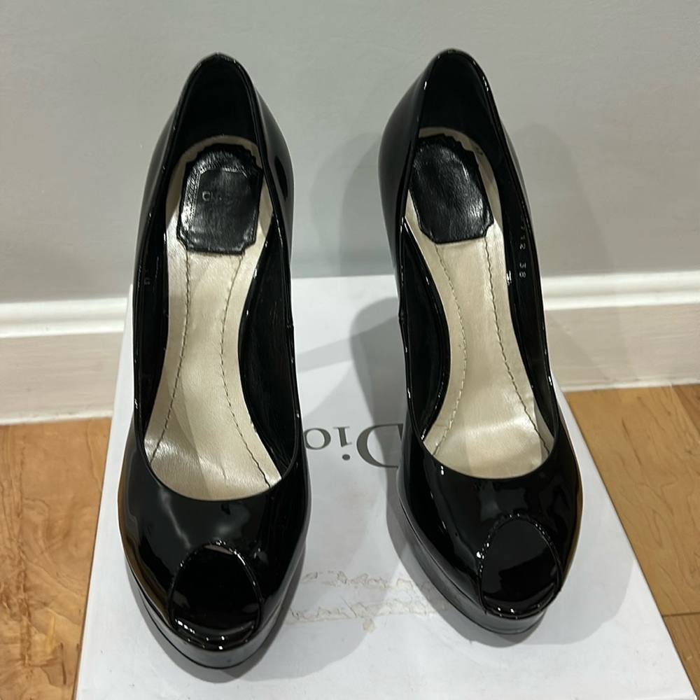 Dior cannage pump